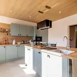 La Wellness Villa *